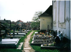 Úprava chodníků na hřbitově